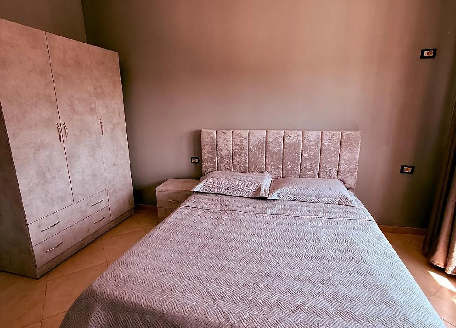 36 Apartment Tiran
